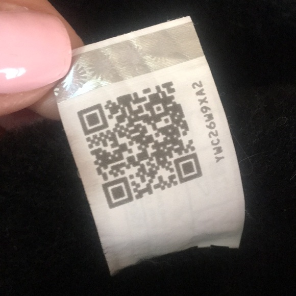 ❤️UGG ARIELLA LUXE DIAMOND TREADLITE BLACK EUC - Picture 11 of 16